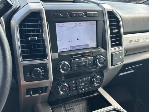 Used 2020 Ford F250 Lariat w/ Lariat Ultimate Package AWD/4WD image 34