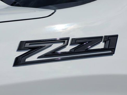 Used 2024 Chevrolet Silverado 1500 Custom Trail Boss w/ LPO, Dark Essentials Package image 10