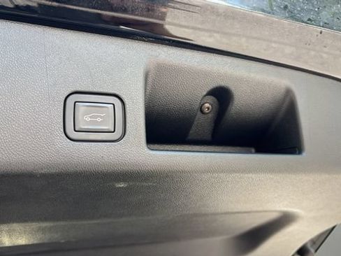 Used 2024 Chevrolet Equinox EV LT AWD/4WD image 30