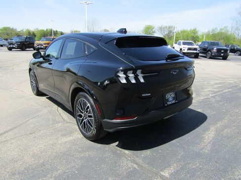 Used 2025 Ford Mustang Mach-E Premium AWD/4WD image 5