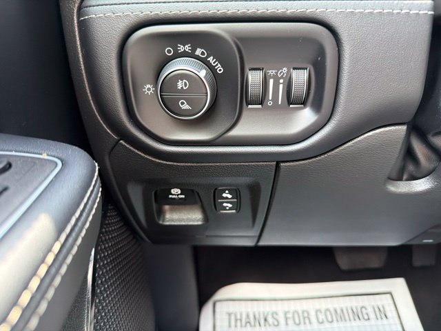 Used 2024 RAM 1500 Limited w/ Trailer Tow Group AWD/4WD image 29