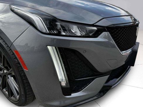 Used 2022 Cadillac CT5 Sport RWD image 12