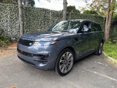 New 2025 Land Rover Range Rover Sport SE