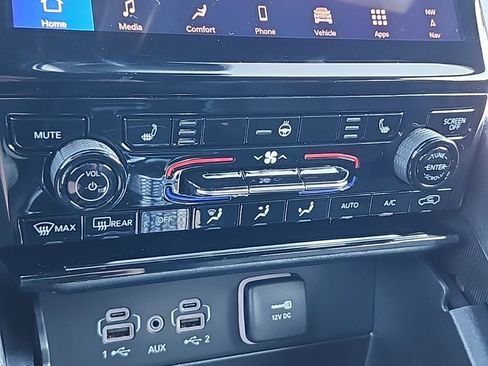 New 2025 Jeep Grand Cherokee L Limited w/ Black Appearance Package image 38