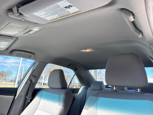 Used 2016 Toyota Camry LE image 25