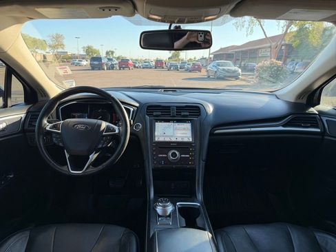 Used 2018 Ford Fusion Titanium image 24