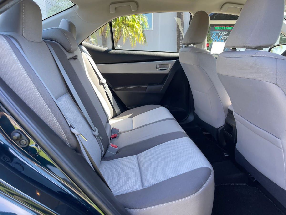 Used 2019 Toyota Corolla LE w/ Carpet Mat Package (TMS) FWD image 22
