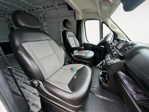 Used 2023 RAM ProMaster 2500 FWD image 18