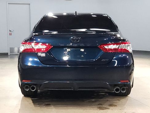 Used 2020 Toyota Camry XSE image 6