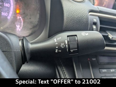 Used 2016 Lexus RC 200t image 31