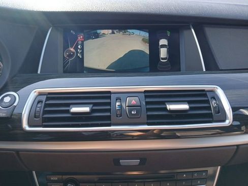 Used 2017 BMW 550i Gran Turismo xDrive AWD/4WD image 18