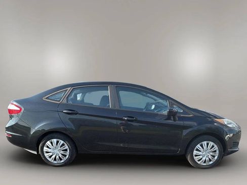 Used 2015 Ford Fiesta S FWD image 8