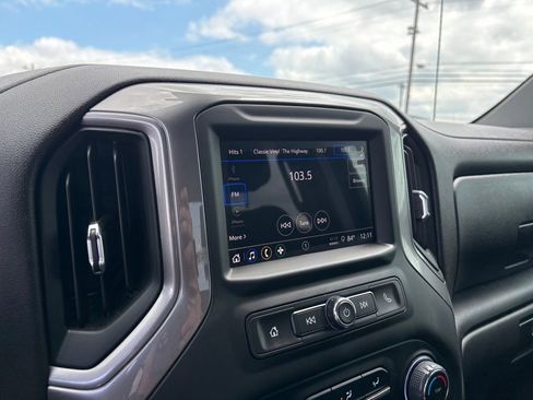 Used 2024 Chevrolet Silverado 1500 Custom w/ Dark Appearance Package AWD/4WD image 18