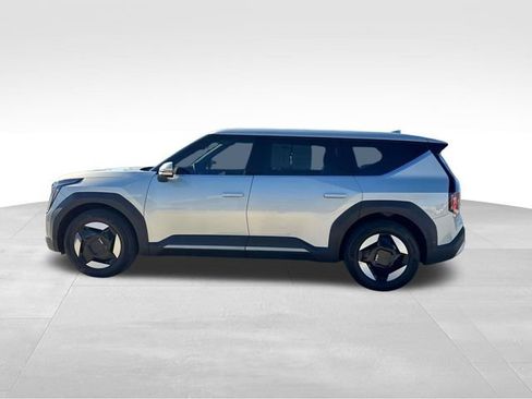 Used 2024 Kia EV9 Light Long Range image 6