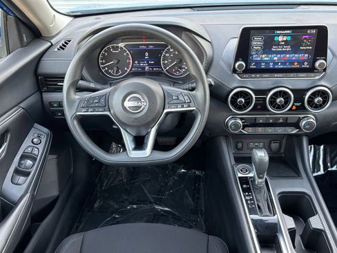 Used 2025 Nissan Sentra SV FWD image 27