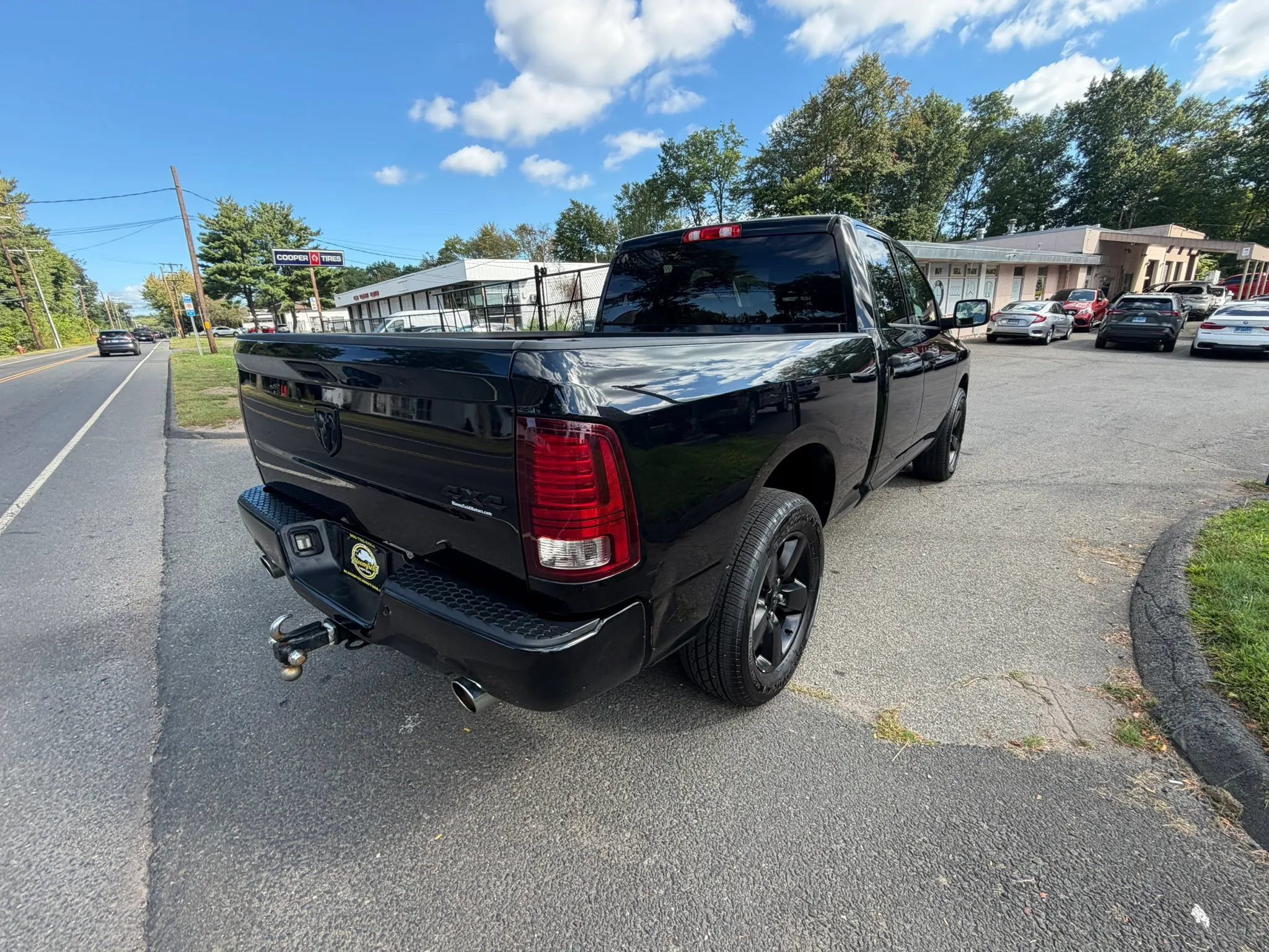 Used 2015 RAM 1500 Express w/ Black Ram 1500 Express Group AWD/4WD image 4