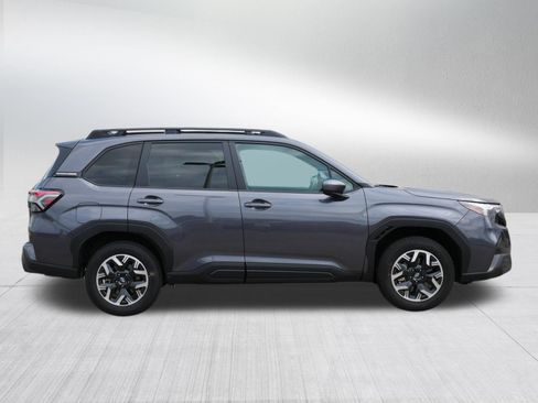 Used 2026 Subaru Forester Premium AWD/4WD image 8