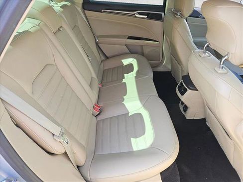 Used 2013 Ford Fusion Energi SE w/ Driver Assist Pkg FWD image 17