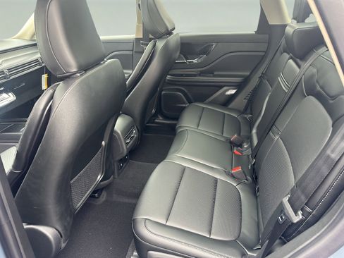 New 2026 Lincoln Corsair Premiere image 10