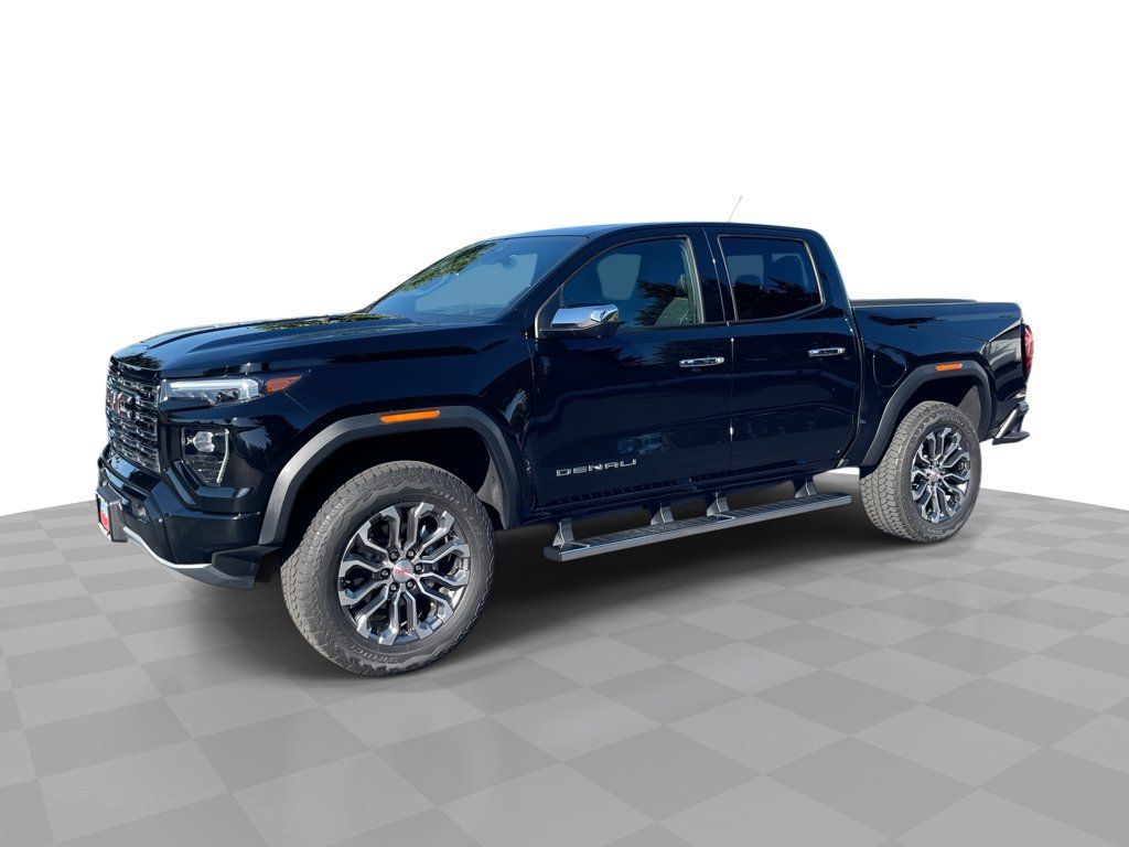 Used 2023 GMC Canyon Denali AWD/4WD image 1