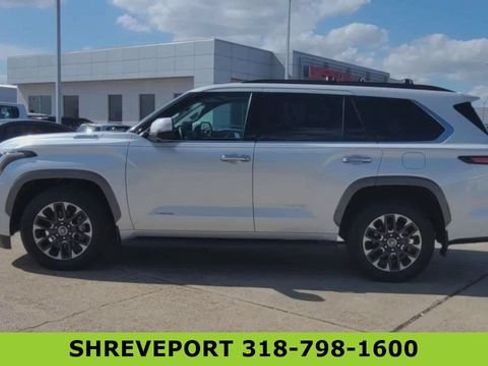 Used 2023 Toyota Sequoia Limited w/ Tow Technology Package AWD/4WD image 5