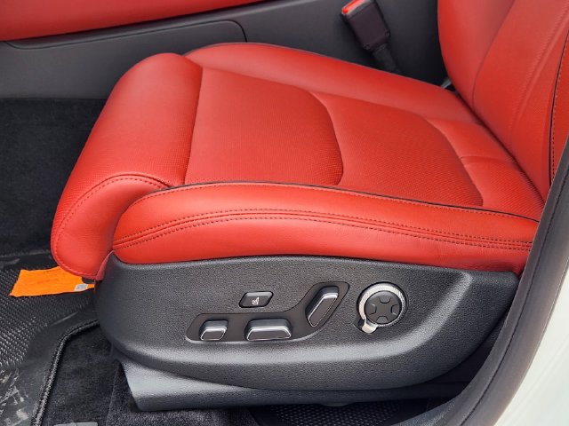 Used 2026 Genesis GV70 3.5T Sport Advanced AWD/4WD image 19