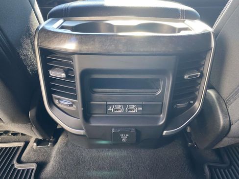 Used 2020 RAM 1500 Big Horn AWD/4WD image 13