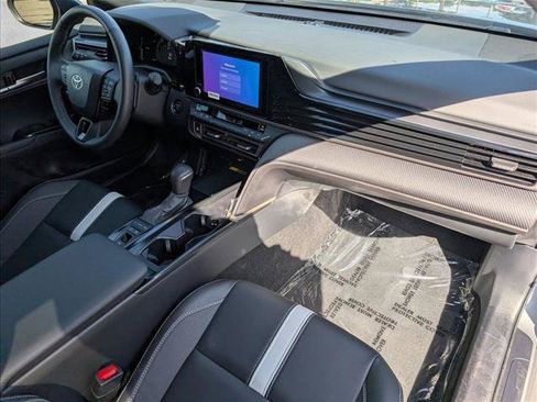 Certified 2025 Toyota Camry SE FWD image 21