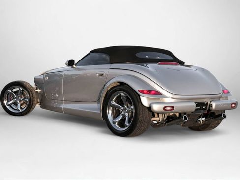 Used 2001 Chrysler Prowler image 8