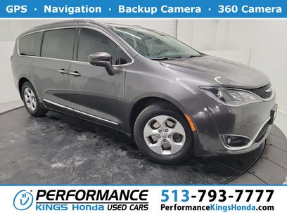 Used 2017 Chrysler Pacifica Touring-L Plus w/ Advanced Safetytec Group