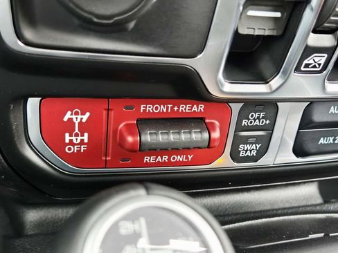 New 2026 Jeep Wrangler Unlimited Rubicon image 30