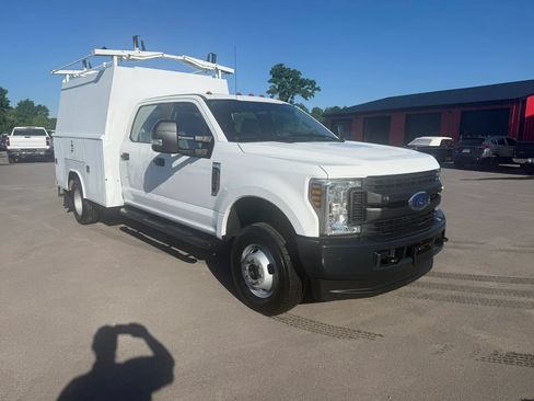 Used 2019 Ford F350 XL w/ Power Equipment Group AWD/4WD image 1