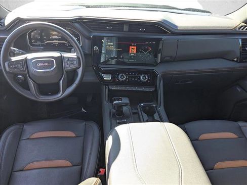 Used 2024 GMC Sierra 1500 AT4 w/ AT4 Premium Package image 18