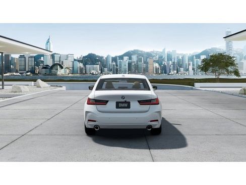 New 2025 BMW 330i Sedan w/ Premium Package image 5