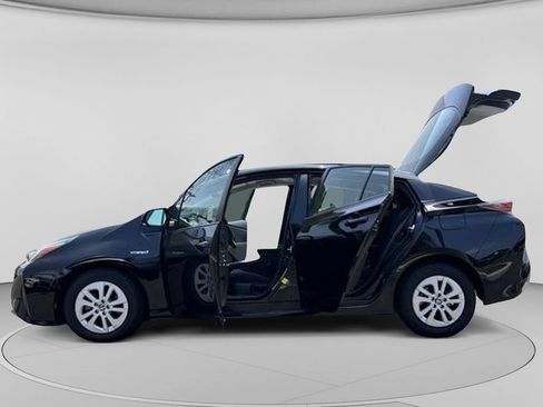 Used 2018 Toyota Prius One w/ Carpet Mat Package FWD image 30