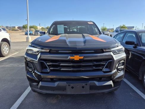 Used 2024 Chevrolet Colorado LT w/ LT Convenience Package III image 2