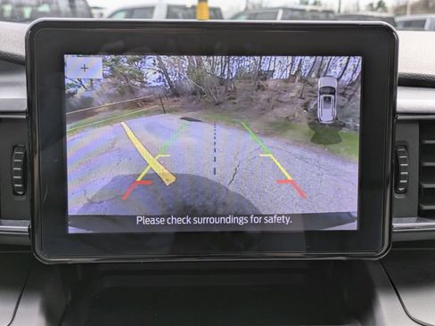 Used 2021 Ford Explorer XLT w/ Equipment Group 202A image 21