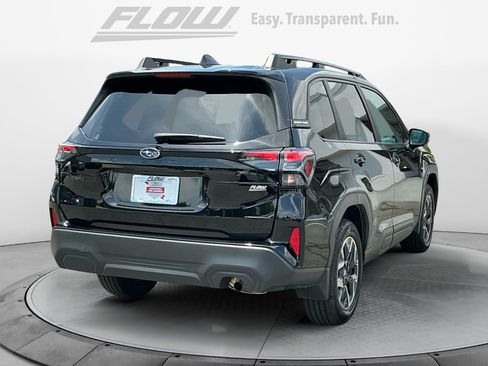 Used 2026 Subaru Forester Premium AWD/4WD image 7