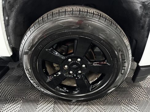 Used 2017 Chevrolet Silverado 1500 Custom w/ Rally 1 Edition image 18