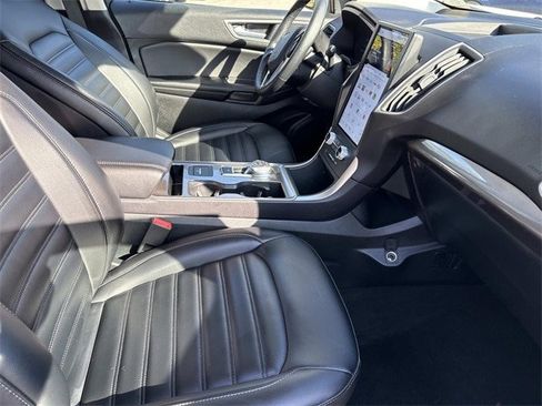 Certified 2024 Ford Edge SEL image 23