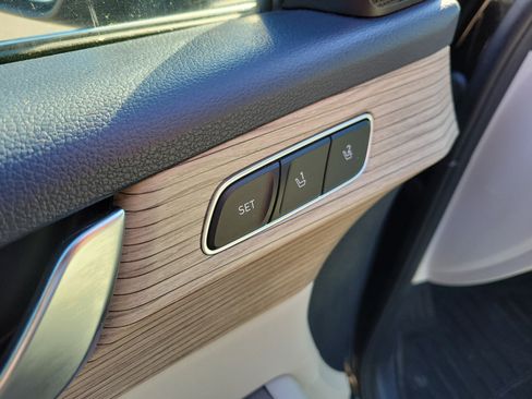 Used 2021 Hyundai Palisade Limited image 23