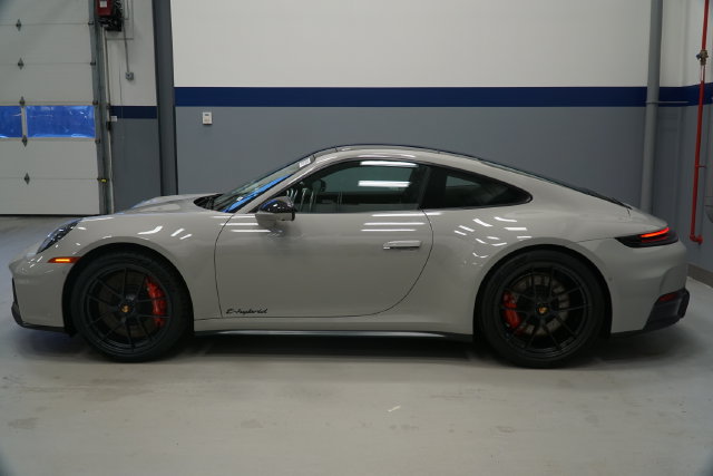 New 2026 Porsche 911 Carrera 4 GTS AWD/4WD image 2