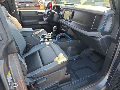 Used 2023 Ford Bronco Black Diamond AWD/4WD image 33
