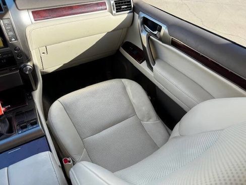 Used 2010 Lexus GX 460 Base AWD 4dr SUV image 20