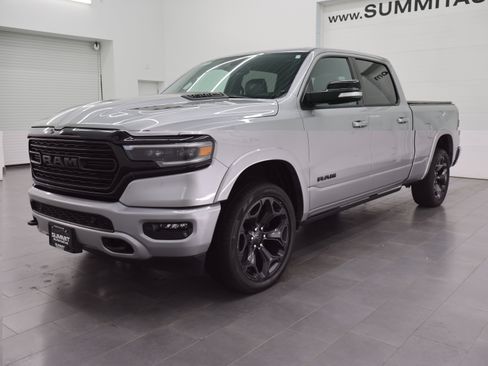 Used 2022 RAM 1500 Limited w/ Night Edition AWD/4WD image 7