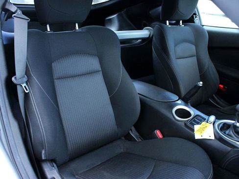 Used 2016 Nissan 370Z Coupe image 15