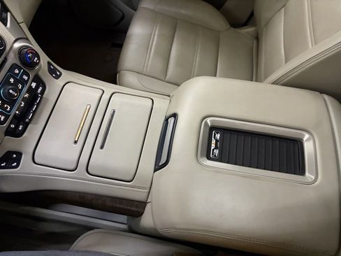 Used 2018 GMC Yukon XL Denali image 59