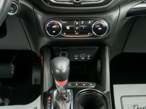 Used 2022 Chevrolet TrailBlazer RS w/ Convenience Package image 15