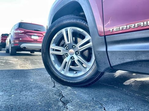 Certified 2018 GMC Terrain SLE FWD image 32