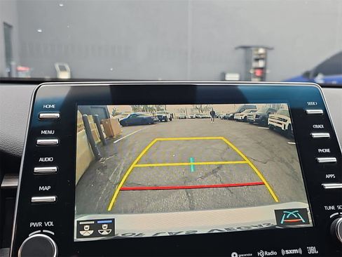 Used 2021 Toyota Avalon XLE w/ Carpet Mat Package (TMS) image 26